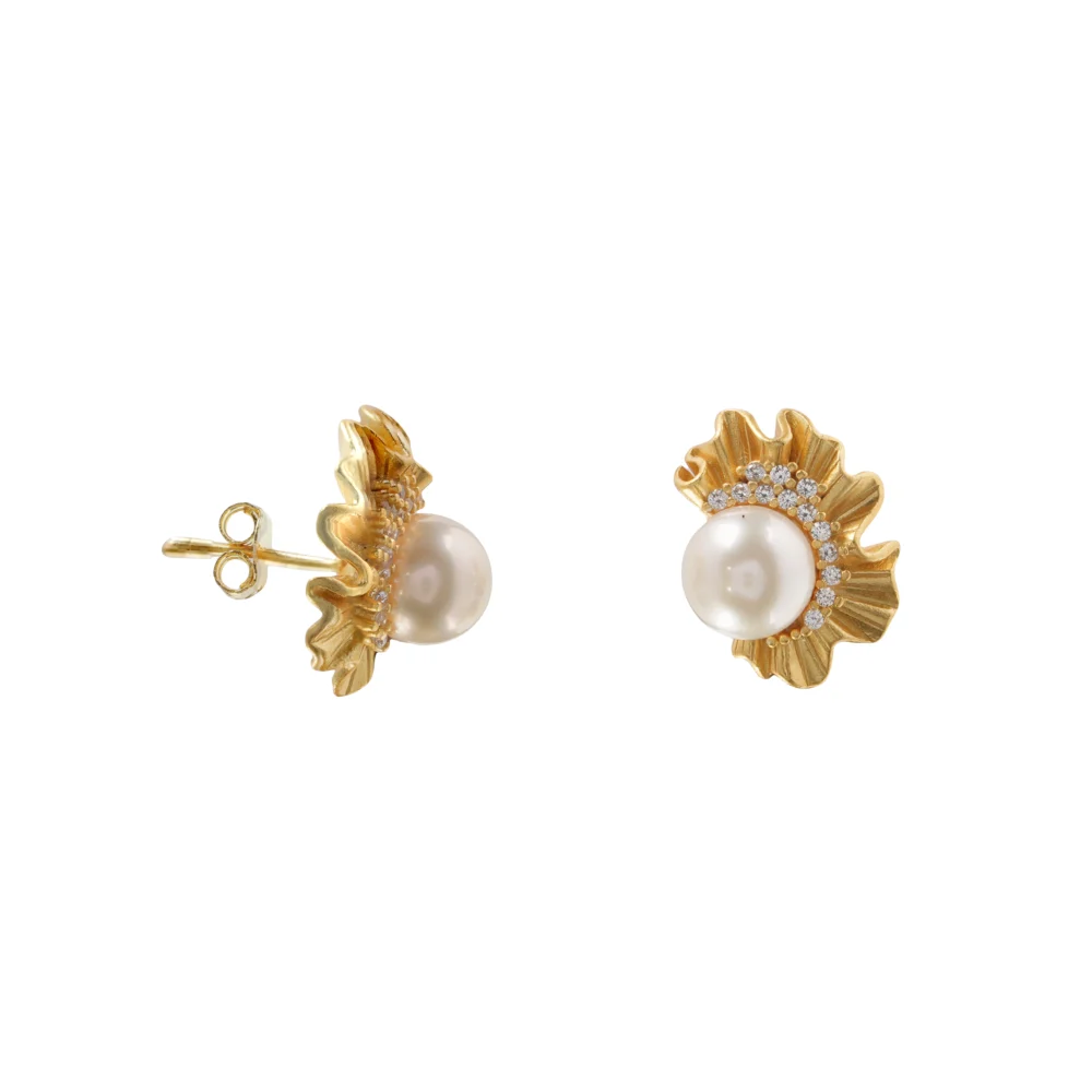 Vintage Style Pearl Earrings, Gold Sunburst Studs with Sparkling Stones, Timeless Jewellery for Women
