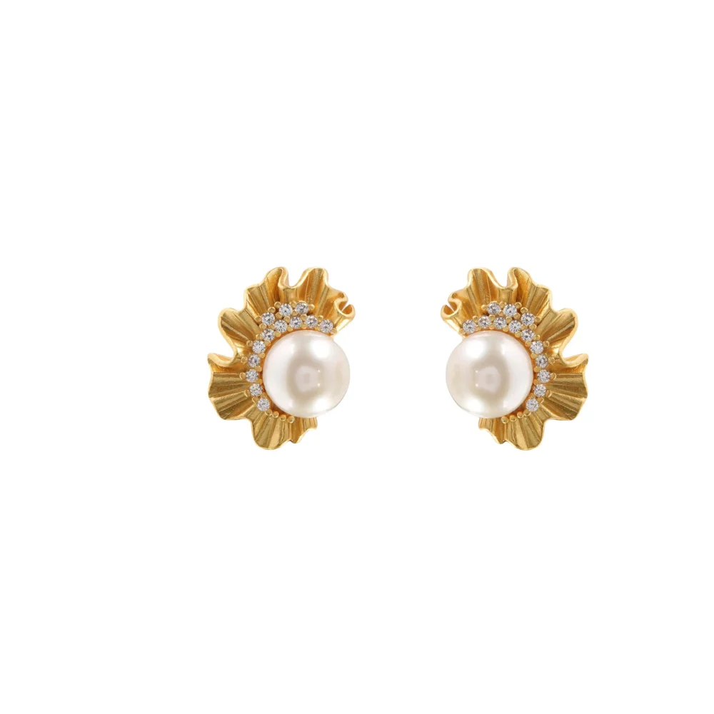 Vintage Style Akoya Pearl Earrings, Gold Sunburst Studs with Sparkling Stones, Timeless Jewellery for Women